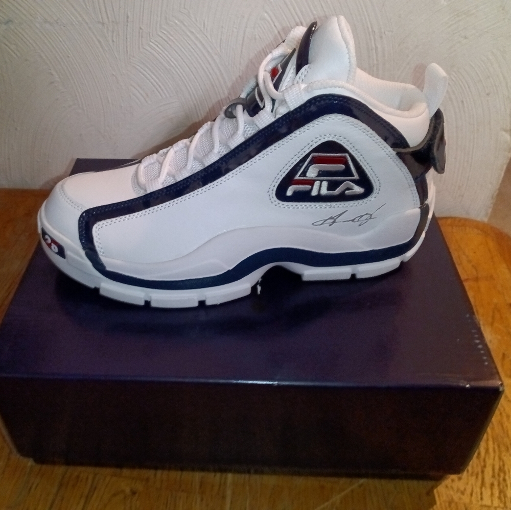 🆕Fila Grant Hill 2 - 25th Anniversary Sneakers Size Youth 5.5 Basketball Shoe - Picture 2 of 8